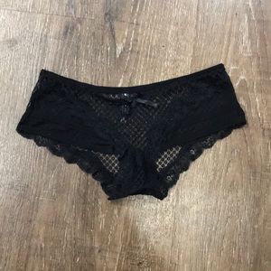 Women’s black lace panty brand new without tags